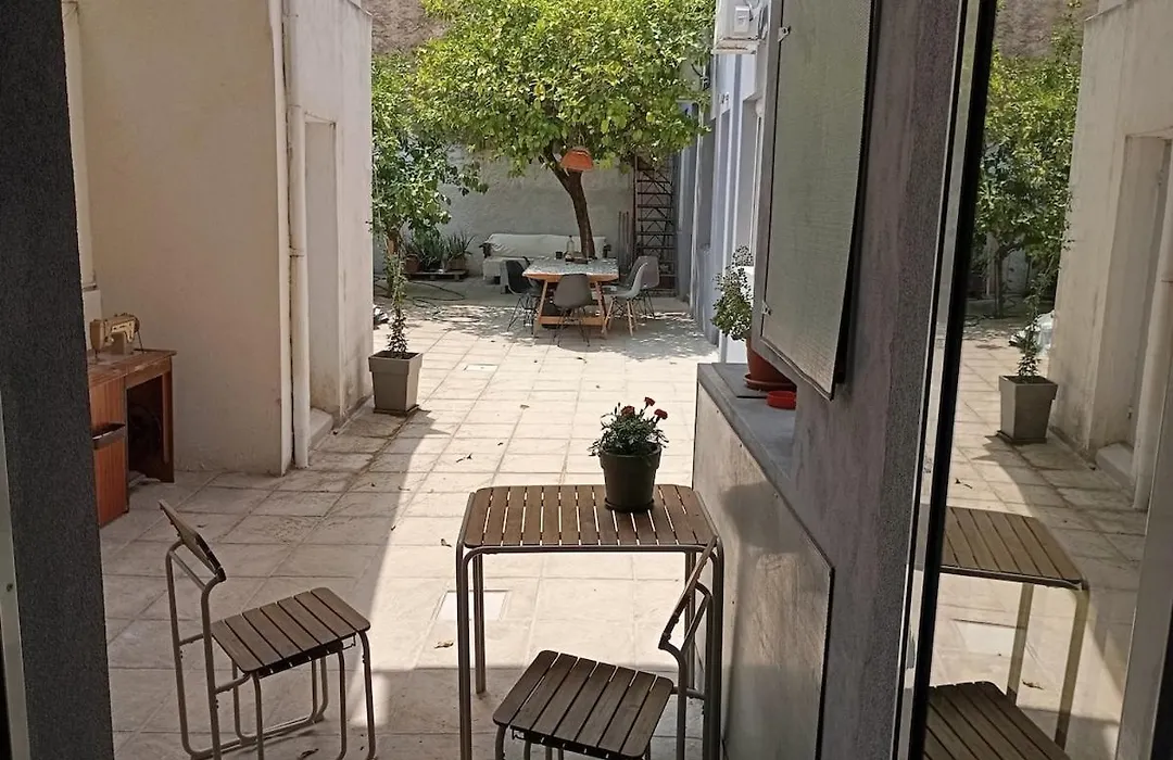 Lemon Tree'S House In Athens-1